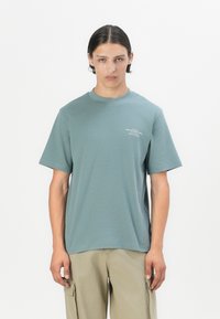Jack & Jones PREMIUM JPRBLACHAD BRANDING CREW NECK TEE - Marškinėliai su spaudiniu - goblin blue