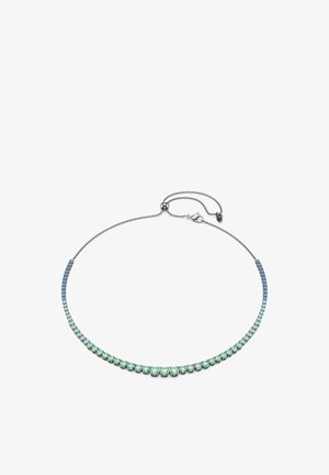 Silberne Halskette mit grünen und blauen runden Edelsteinen, die vorne in einem Farbverlauf angeordnet sind und einen verstellbaren Verschluss haben.