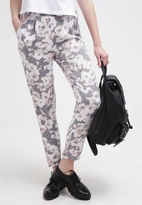 ONLY Pantalon classique - off-white
