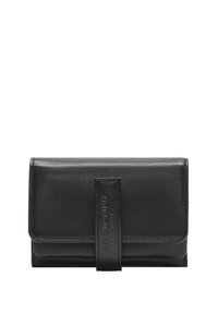 Czarny skórzany portfel o gładkiej fakturze, prostokątnym kształcie i przednim klapku zamykanym na klapkę z akcentem marki. Kompaktowy design odpowiedni do codziennego użytku.
