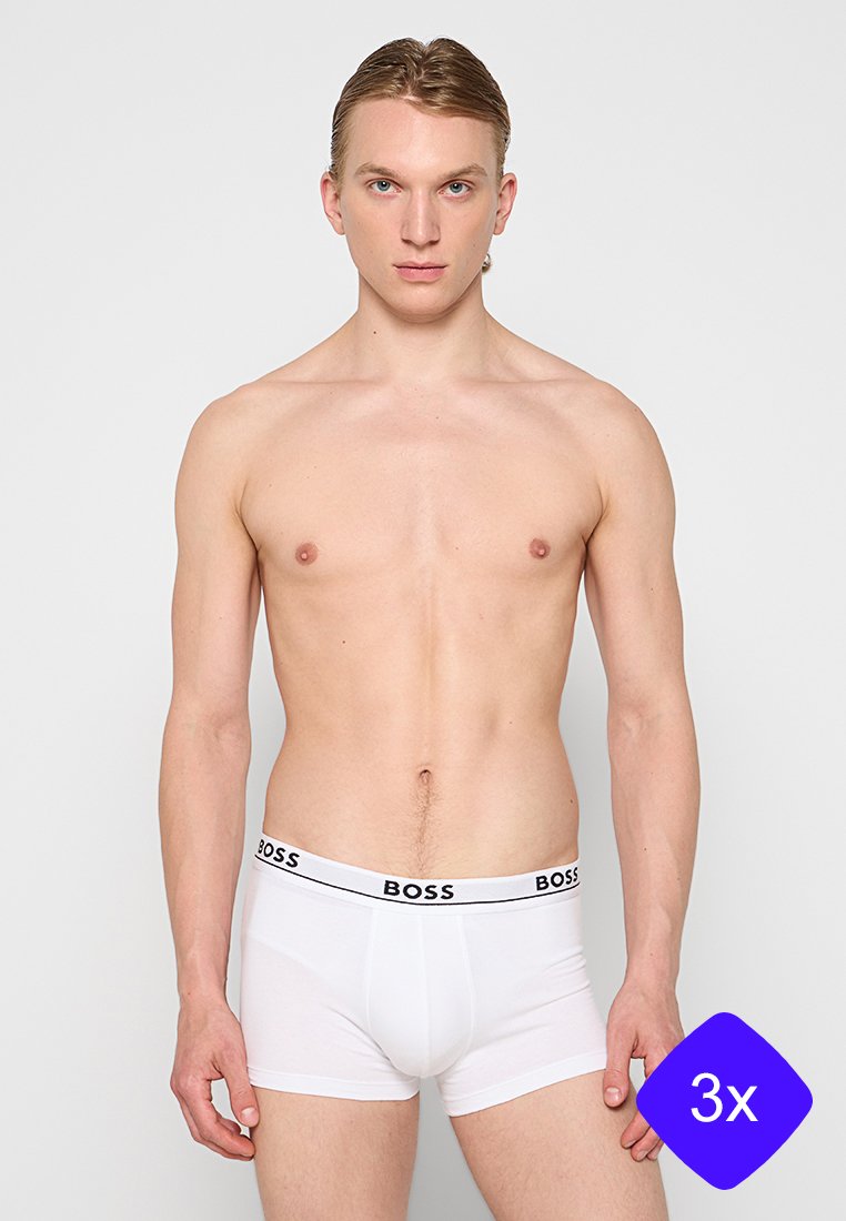 Boxer shorts de algodón blanco con un logo negro de "BOSS" en la cinturilla, con un diseño ajustado y una textura suave.