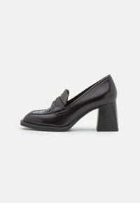 Klasické lodičky - black croco