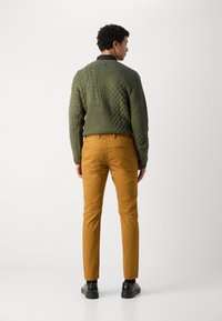 Scotch & Soda ESSENTIAL MOTT - Chino - golden rust