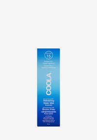 Coola erfrischendes Wassernebel-Sonnenspray in einer hohen blauen Box mit SPF 15. Enthält über 70% biologische Inhaltsstoffe. Größe 50 ml, mit Anti-Verschmutzungsanspruch.