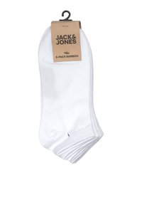 Weiße Bambussocken verpackt mit einem Papieretikett, auf dem der Markenname Jack & Jones abgebildet ist, mit einem Haken zur Präsentation. Fünf Paar sind enthalten.