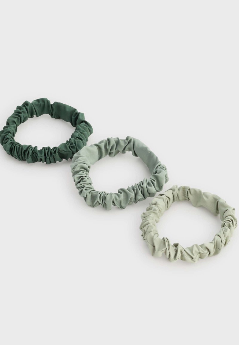 Damen Halsketten | OYSHO Haar-Styling-Accessoires green/grün - KI53986 Damen Halsketten | OYSHO Haar-Styling-Accessoires green/grün - KI53986