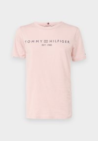 Unselected, foggy pink