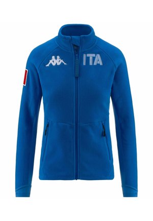 Giacca in pile blu con colletto alto, chiusura a zip e due tasche laterali. Caratterizzata da ricamo "ITA" e logo Kappa, oltre alla bandiera italiana sulla manica.