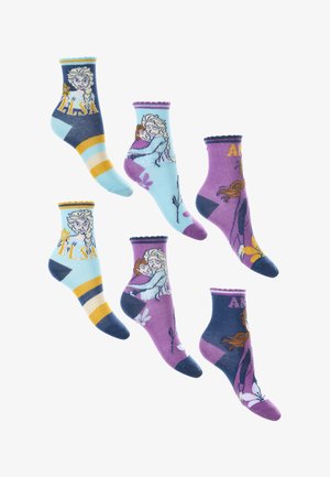 Conjunto de seis calcetines con diseños coloridos: azul con Elsa, morado con Anna, con un relieve texturizado y patrones variados.