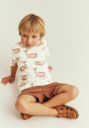 Newbie, WHALE THEME SLUB KNIT T-SHIRT UNISEX - T-shirt print - off-white