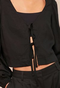 Next TIE FRONT PETITE - Bluse - black