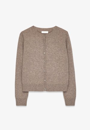 Knit cardigan in light brown, featuring a round neckline, long sleeves, and six matching buttons down the front. Soft texture and fitted hem.