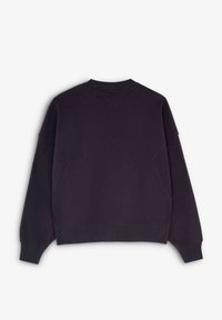 Felpa nera con collo a giro, maniche ampie e vestibilità comoda. Presenta polsini e orlo a costine, texture liscia e nessun motivo visibile.