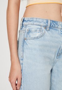 American Eagle Zúžené džíny - light blue