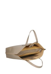 Borsa tote beige con un design strutturato, dotata di due manici, un interno giallo e una tasca con zip. Texture liscia, hardware minimale.