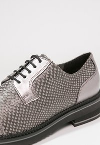 Peter Kaiser Derbies - taupe