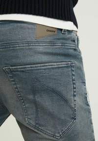CROWN MADISON - Straight leg jeans - blue