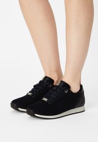 Mexx Matalavartiset tennarit - dark blue