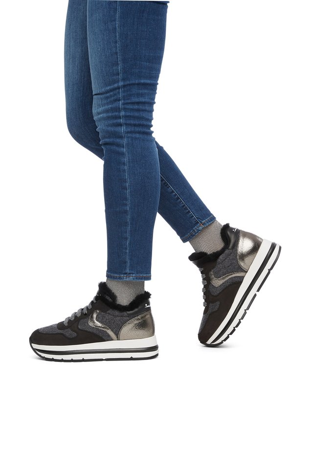 Sneakers basse - schwarz