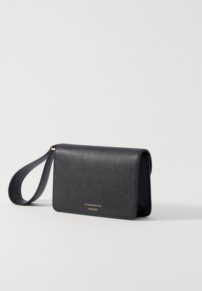 Victoria Beckham THE NANO DORIAN WITH WRISTLET - Pochette - black