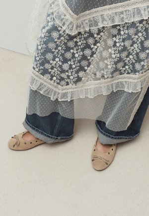 Next, Ballerine - new sand