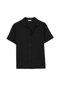 Chemise noire à manches courtes avec col, comportant sept boutons sur le devant et un ourlet droit.