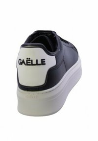 Gaelle Paris Black Polyurethane Men Sneaker main image 0