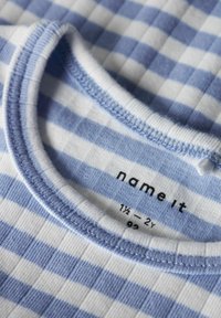 Name it - T-shirt z nadrukiem