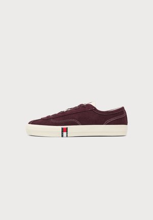 Tommy Jeans, ARCHIVE - Baskets basses - burgundy velvet