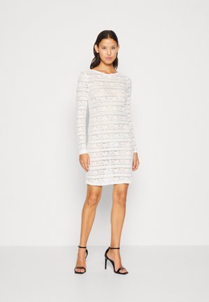 Pieces PCJOSEFINE DRESS - Cocktail φόρεμα / Φόρεμα για πάρτι - bright white
