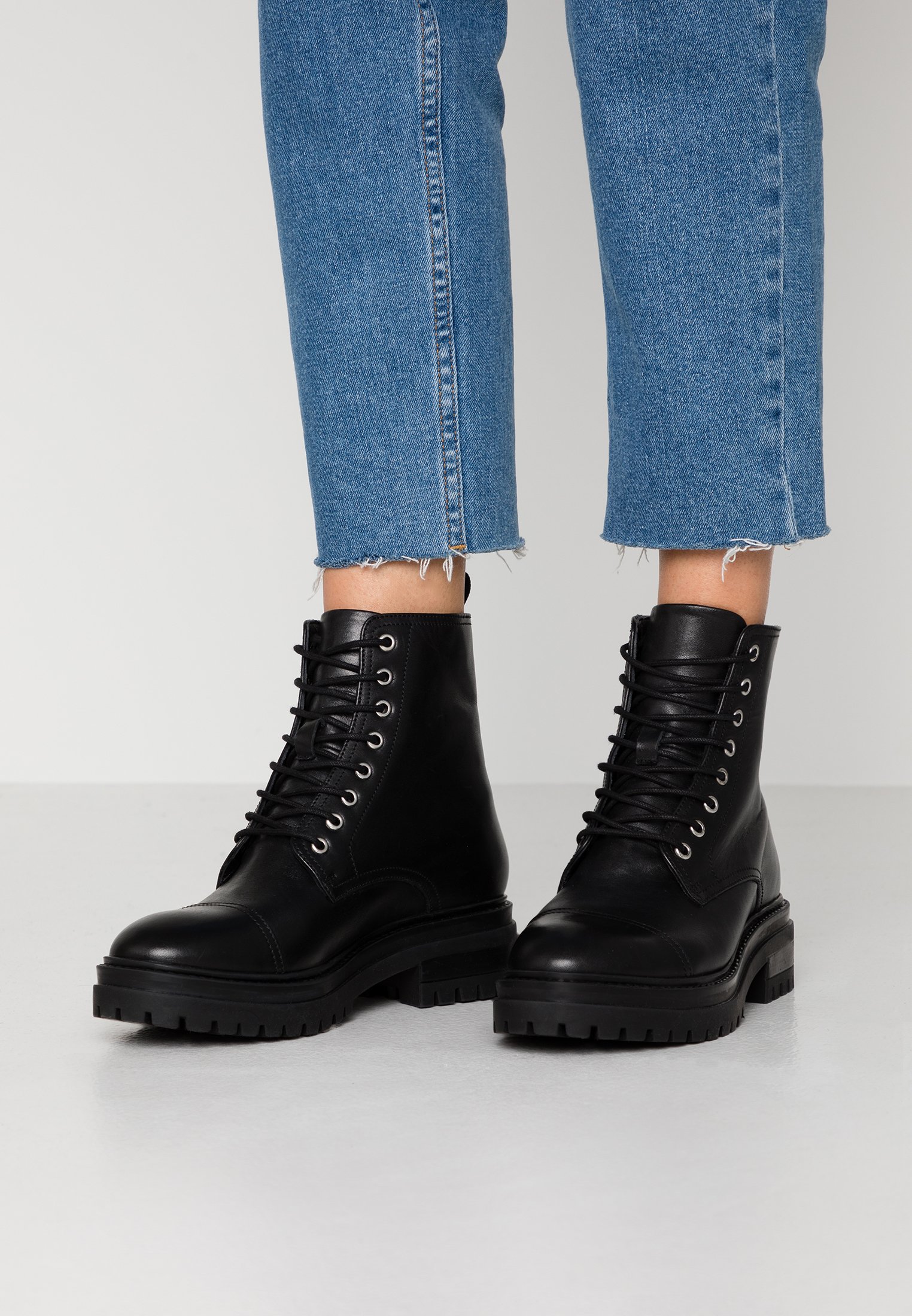 Even&Odd LEATHER LACEUP BOOTIE Enkellaarsjes met LEATHER BOOTIE Enkellaarsjes met plateauzool black