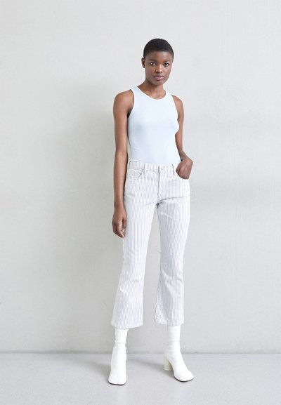 FRAME LE CROP MINI BOOT - Τζιν Bootcut - white