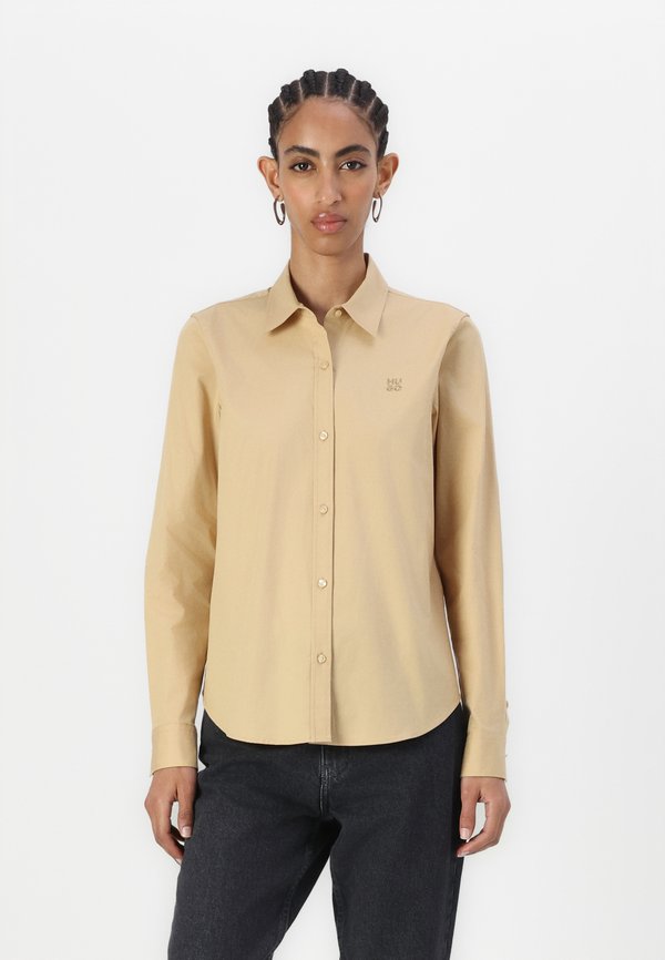 THE ESSENTIAL SHIRT - Button-down blouse - open beige