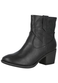 Bota negra hasta el tobillo con parte superior de cuero sintético, puntera puntiaguda, detalles de costura, tiradores laterales y un tacón cuadrado robusto.