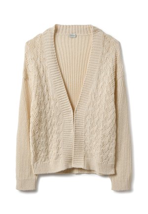Beige vest met een V-hals, open voorkant en een gestructureerd breipatroon. Geribbelde manchetten en zoom, met een combinatie van kabel- en mandweefsel.