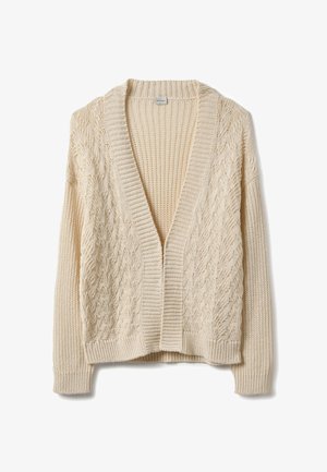 Cárdigan beige con escote en V, apertura frontal y patrón de punto texturizado. Puños y dobladillo acanalados, con una combinación de trenzas y tejido en cesta.