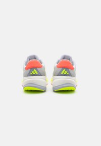 adidas Performance SUPERNOVA RISE - Tenisice za cestovno trčanje - footwear white/solar red/lucid lemon