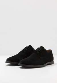 Zign Pensko med snøring - black