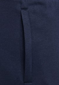 Hummel HMLGO BERMUDA - Krótkie spodenki sportowe