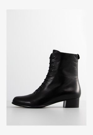 Everybody BRYONIA - Kotníková obuv - black