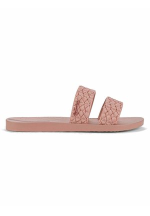 Chancla rosa con dos correas trenzadas, una suela texturizada y un diseño plano. Fabricada con un material flexible para mayor comodidad y durabilidad.