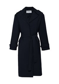 Zwarte lange trenchcoat met brede kraag, getailleerde taille met riem, manchetten met bandjes en klepzakken, binnenin de kraag gelabeld Polo Club.