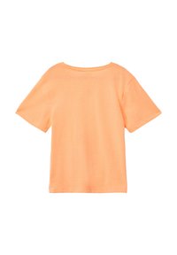 Korte mouwen t-shirt van zacht, lichtgewicht materiaal. Lichtoranje kleur met een ronde hals en rechte snit. Geen zichtbare patronen of hardware.