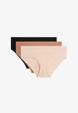 Drie paar naadloos ondergoed in zwart, lichtbruin en nude. Elk paar heeft een gladde textuur en een eenvoudig, laag uitgesneden ontwerp.