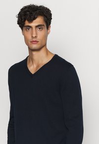 s.Oliver Strickpullover - dark blue