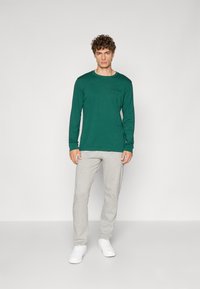 Champion ICONS CONTRAST CREWNECK LONG SLEEVE  - Langarmshirt - dark green