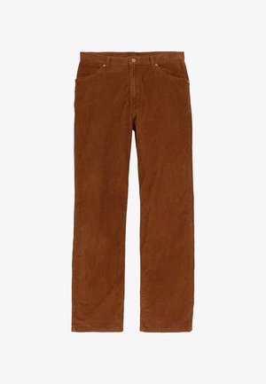 Pantalon en velours côtelé marron à jambes droites, doté d'un design classique à cinq poches et de fines stries verticales dans la texture du tissu.