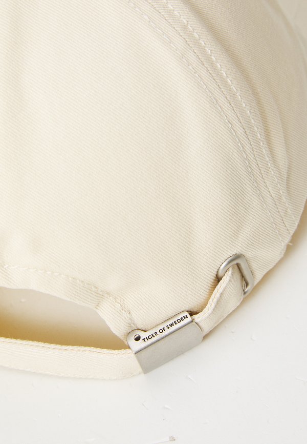 HENT - Cap - pale sand4