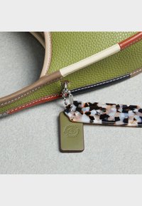 COACH COACHTOPIA - UPCRAFTED ERGO WITH COLORFUL BINDING UNISEX - Käsilaukku - olive green multi
