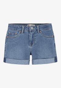 Pantalones cortos de mezclilla en azul claro, con un dobladillo doblado, herrajes en tono cobre y un estilo de cinco bolsillos con un cierre de botón en la cintura.